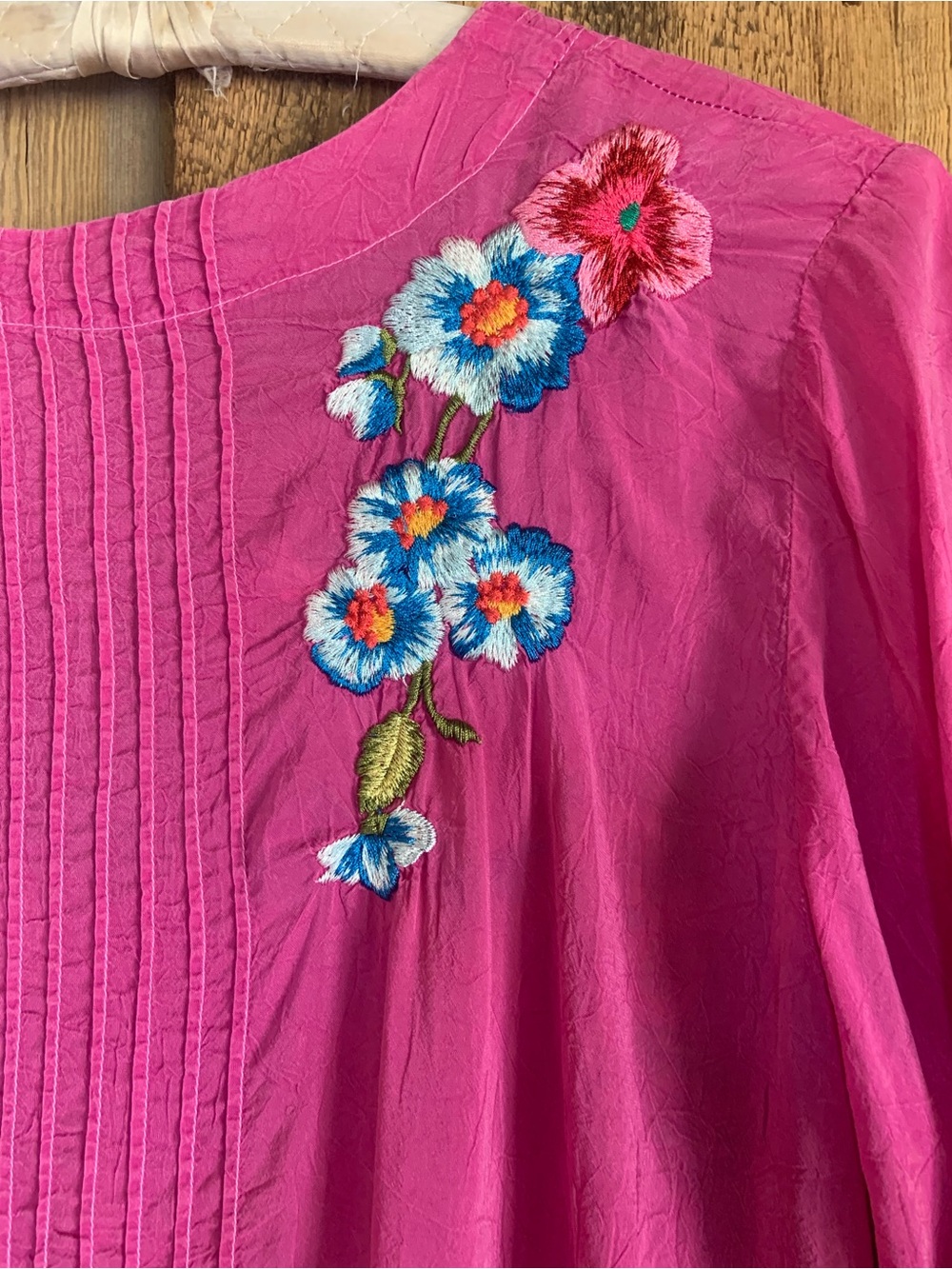 Johnny Was Bright Fuchsia Embroidered Peasant Tunic - Picture 10 of 14